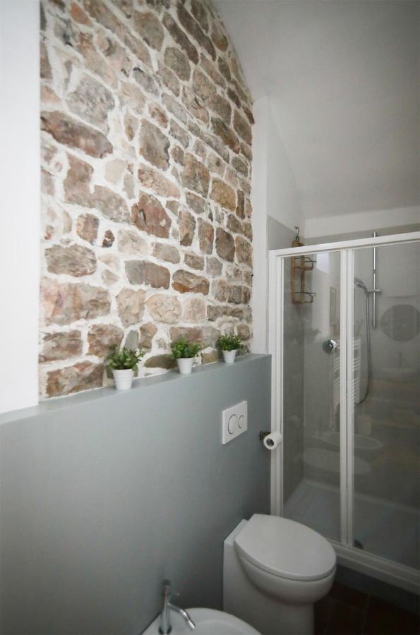 Little Room - Camera Indipendente Nella Torre ปอนตาสซิเอเว ภายนอก รูปภาพ
